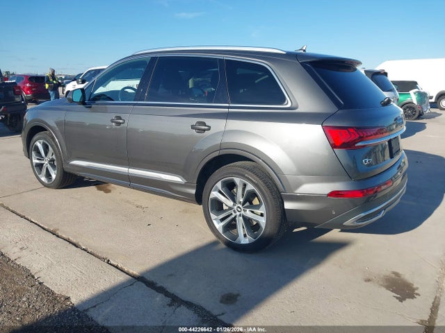 2021 AUDI Q7 WA1LXAF77MD030768 Photo 2