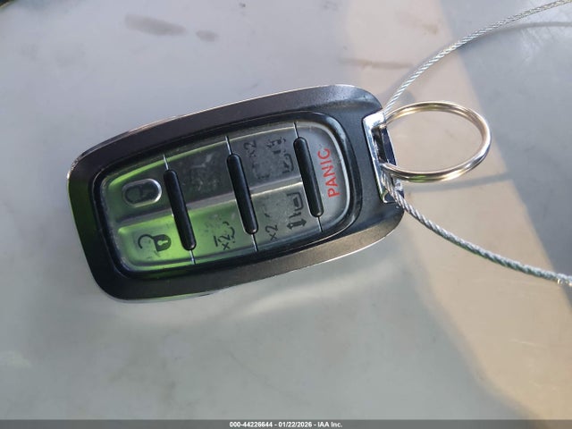 2023 CHRYSLER VOYAGER 2C4RC1CGXPR515696 Photo 10