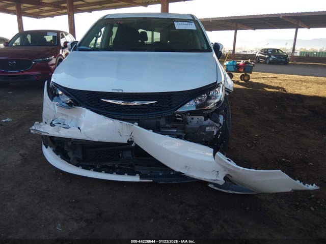 2023 CHRYSLER VOYAGER 2C4RC1CGXPR515696 Photo 5