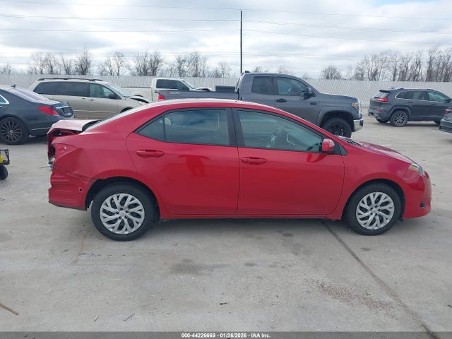 Toyota COROLLA LE 2018 5YFBURHE9JP770593 Image 14