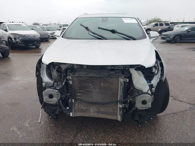 1GYKNCRS2HZ232150 Cadillac Xt5 Premium Luxury