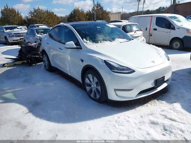 2022 TESLA MODEL Y 7SAYGDEE1NF425622 Photo 0