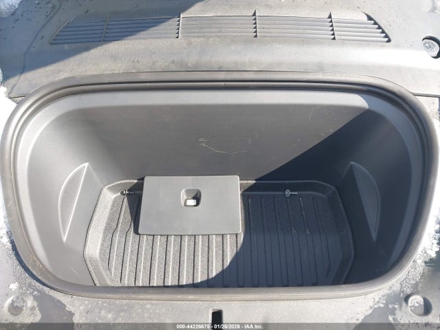 2022 TESLA MODEL Y 7SAYGDEE1NF425622 Photo 9