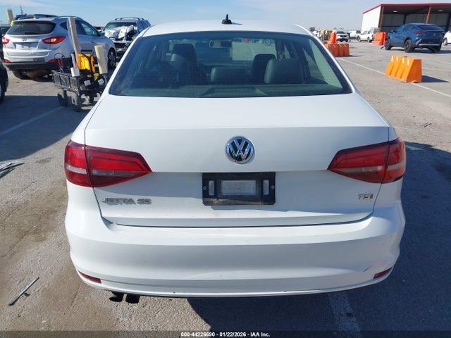 Aukcja sprzedaży 2017 Volkswagen Jetta 1.4t Se, vin: 3VWDB7AJ2HM204137, numer aukcji: 44226690