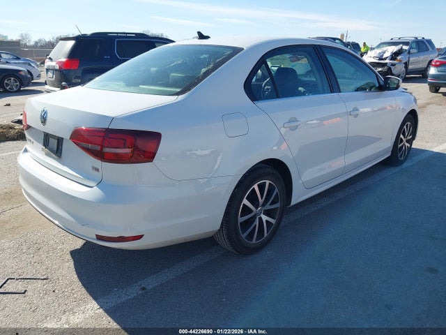 2017 VOLKSWAGEN JETTA 3VWDB7AJ2HM204137 Photo 3