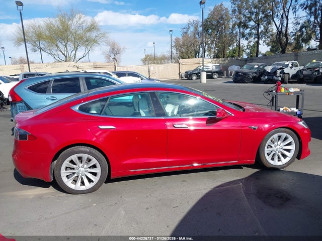 Tesla Model S 100d/60d/75d/90d/p100d 2017 5YJSA1E26HF224554 Image 13