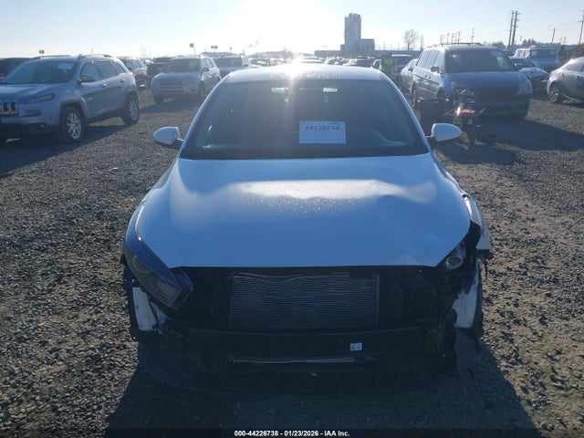 3KPF24AD2PE668462 KIA Forte Lxs