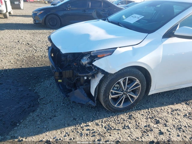 3KPF24AD2PE668462 KIA Forte Lxs