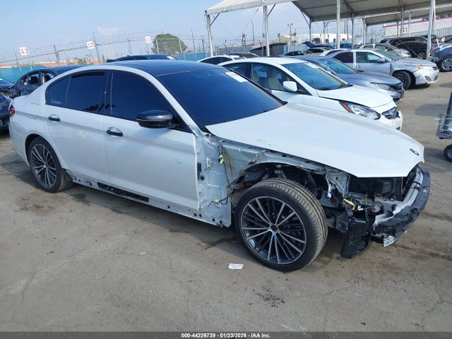 2021 BMW 530E WBA13AG02MCG37824