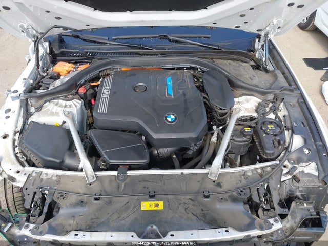 2021 BMW 530E WBA13AG02MCG37824 Photo 9