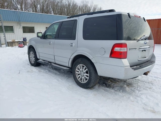 2011 FORD EXPEDITION 1FMJU1J54BEF49985 Photo 2