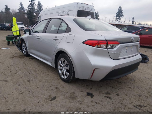 Toyota COROLLA LE 2026 5YFB4MDE3TP406861 Image 3