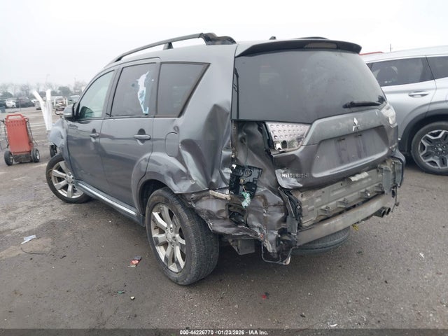 2010 MITSUBISHI OUTLANDER JA4JS4AX4AZ002472 Photo 2