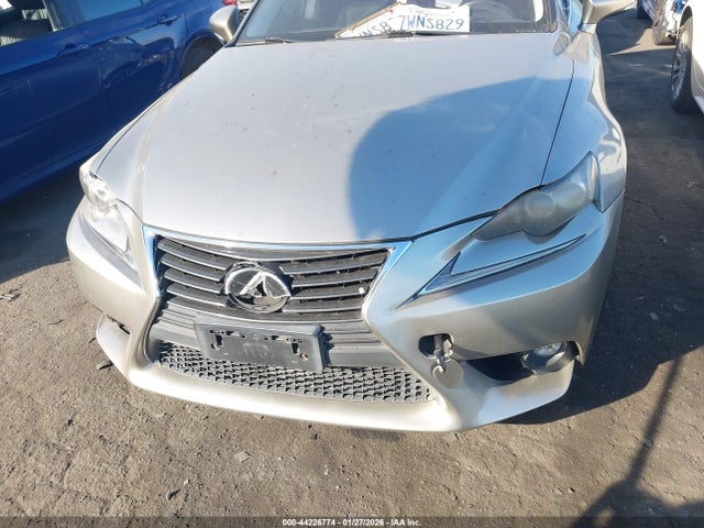 Lexus IS 200T 2016 JTHBA1D24G5015507 Image 13