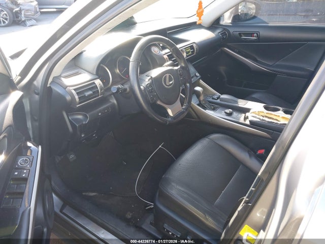 Lexus IS 200T 2016 JTHBA1D24G5015507 Image 18
