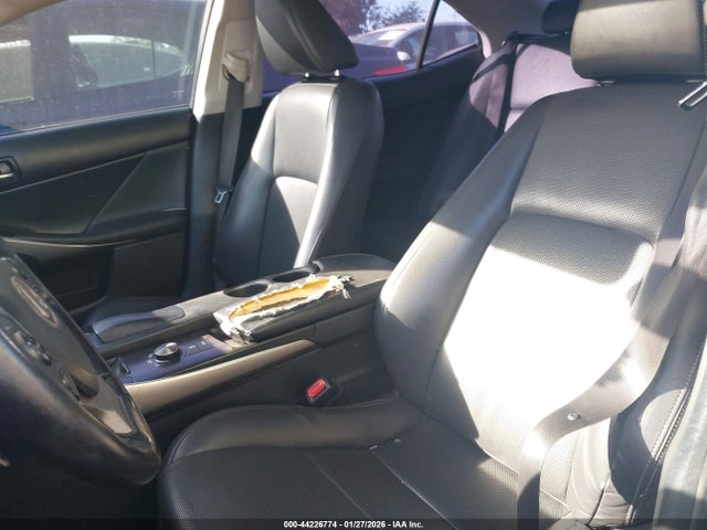 Lexus IS 200T 2016 JTHBA1D24G5015507 Image 19
