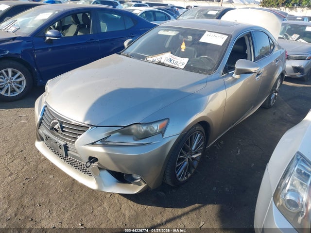 Lexus IS 200T 2016 JTHBA1D24G5015507 Image 2