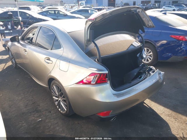Lexus IS 200T 2016 JTHBA1D24G5015507 Image 3