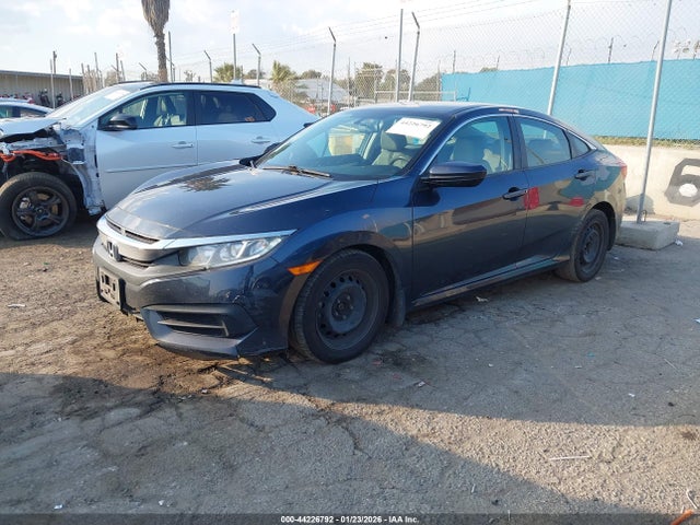 Honda Civic Lx 2017 2HGFC2F58HH523534 Image 2