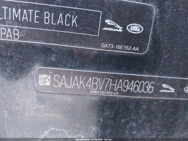 2017 JAGUAR XE SAJAK4BV7HA946036 Photo 8