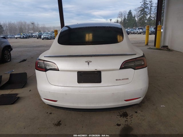 Tesla Model 3 Long Range/performance 2019 5YJ3E1EB9KF514450 Image 17