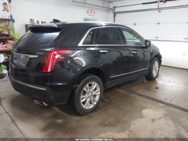 2021 CADILLAC XT5 1GYKNAR49MZ203471 Photo 3