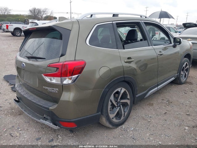 Subaru Forester Touring 2023 JF2SKARC5PH500870 Image 4