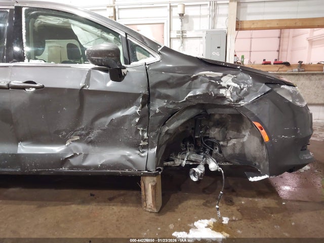Продаж на аукціоні авто 2019 Chrysler Pacifica Lx, vin: 2C4RC1CG9KR652668, номер лоту: 44226850
