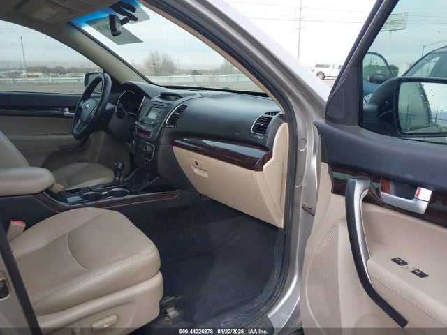5XYKUDA78FG601353 KIA Sorento Ex V6