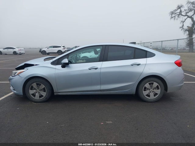 1G1BC5SM0H7190178 Chevrolet Cruze Ls Auto