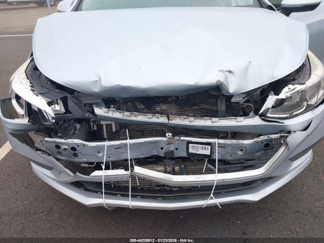 1G1BC5SM0H7190178 Chevrolet Cruze Ls Auto