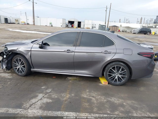 4T1G31AK2RU068054 Toyota Camry Hybrid Se