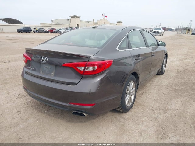 Hyundai SONATA SE 2015 5NPE24AF7FH113529 Image 13