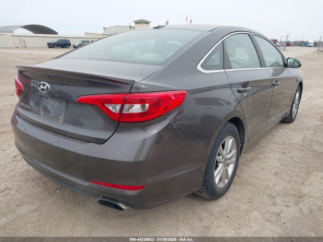 Hyundai SONATA SE 2015 5NPE24AF7FH113529 Image 4
