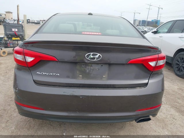 Hyundai SONATA SE 2015 5NPE24AF7FH113529 Image 6