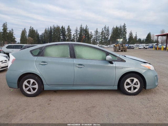 Toyota Prius Three 2014 JTDKN3DU1E1792914 Image 13