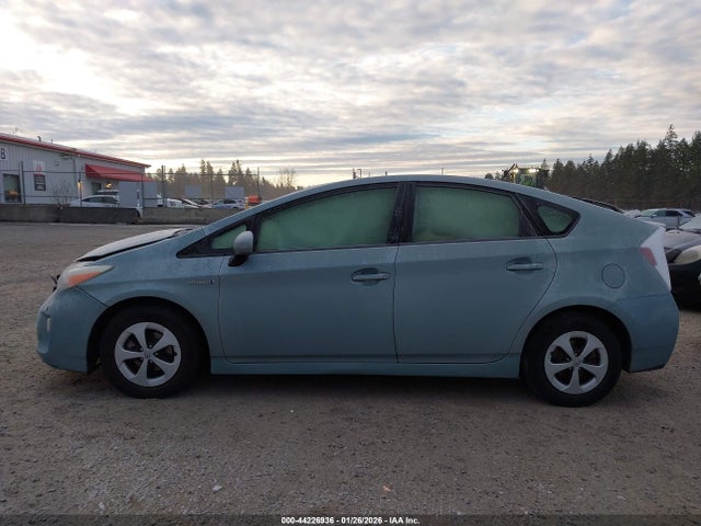 Toyota Prius Three 2014 JTDKN3DU1E1792914 Image 14
