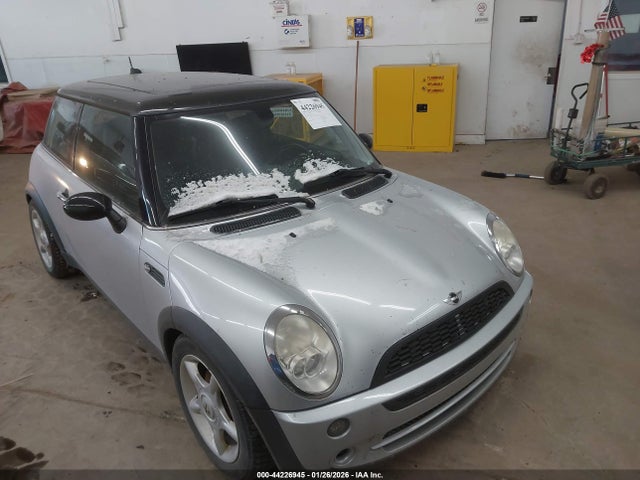 2006 MINI COOPER WMWRC33566TJ74635