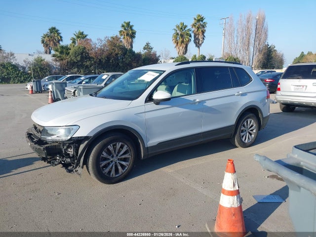 3VV0B7AX0JM025608 Volkswagen Tiguan 2.0t S