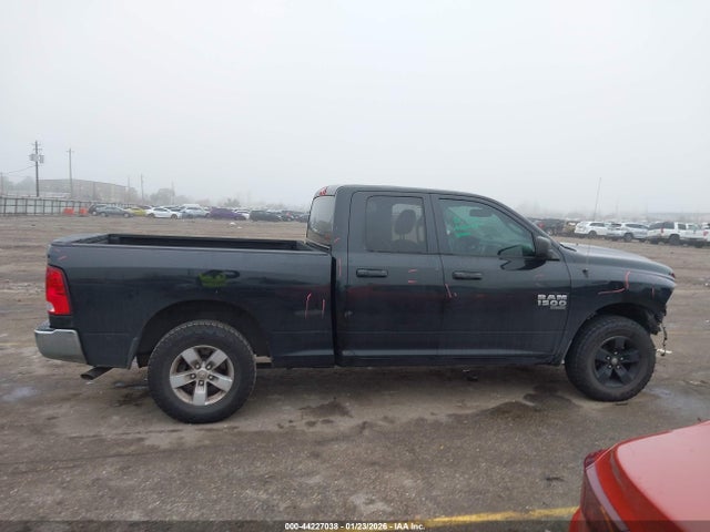 Продаж на аукціоні авто 2019 Ram 1500 Classic Tradesman  4x2 6'4 Box, vin: 1C6RR6FG1KS594133, номер лоту: 44227038