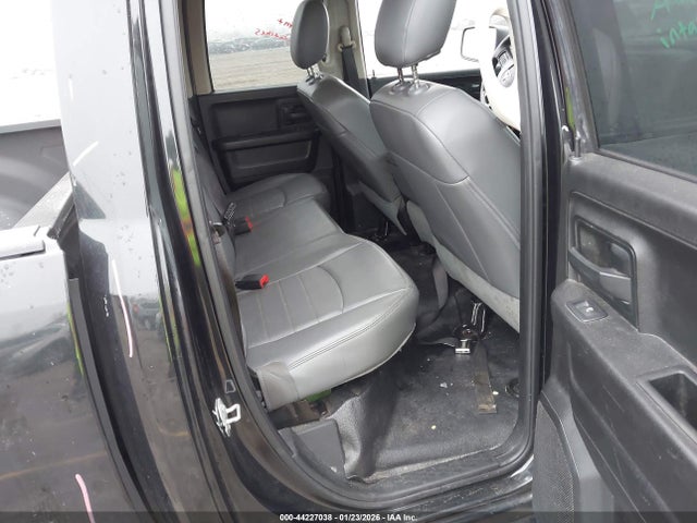 Продаж на аукціоні авто 2019 Ram 1500 Classic Tradesman  4x2 6'4 Box, vin: 1C6RR6FG1KS594133, номер лоту: 44227038