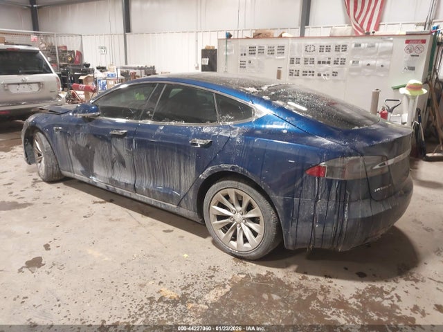 2017 TESLA MODEL S 5YJSA1E27HF192777 Photo 2