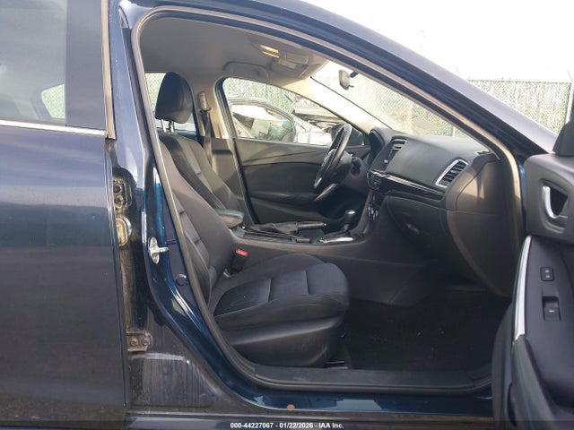 JM1GJ1U52F1223330 Mazda Mazda6 I Sport