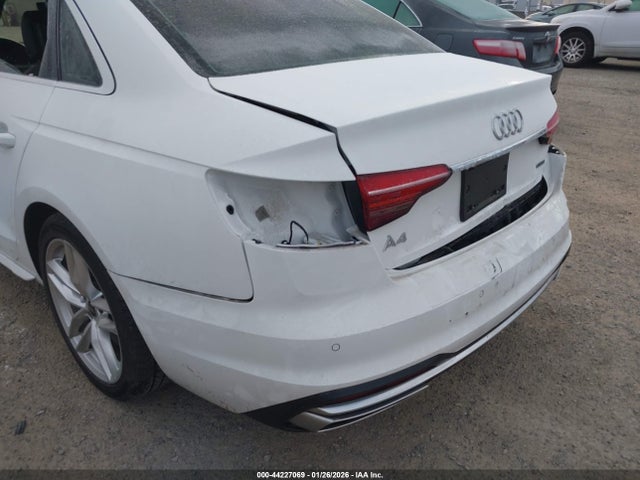 Aukcja sprzedaży 2023 Audi A4 Premium 45 Tfsi S Line Quattro S Tronic, vin: WAUDAAF40PN001061, numer aukcji: 44227069