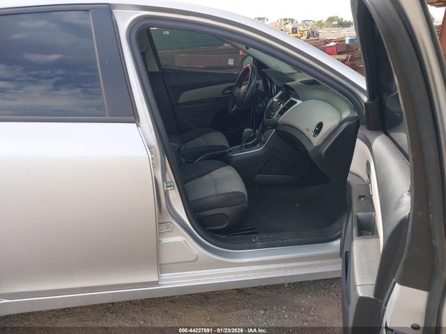 1G1PA5SG9E7429485 Chevrolet Cruze Ls Auto