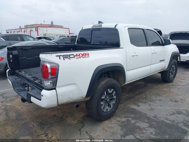 3TMCZ5AN9NM504786 Toyota Tacoma Trd Off Road