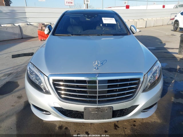 WDDUG8CB8FA099961 Mercedes-Benz S 550