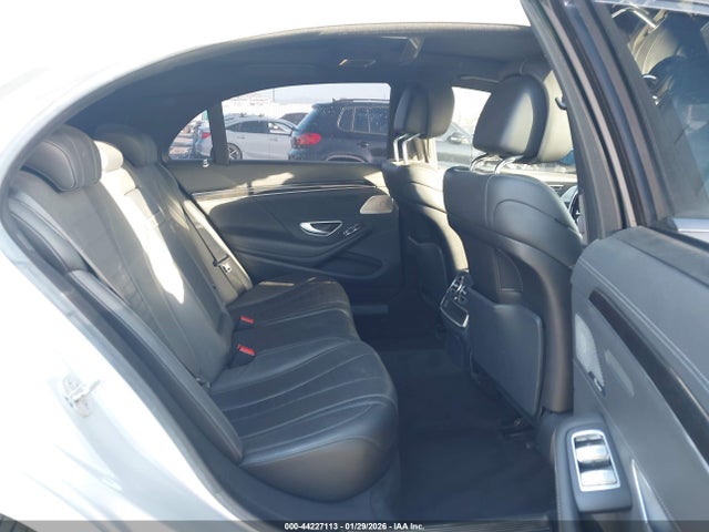 WDDUG8CB8FA099961 Mercedes-Benz S 550