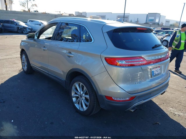 5LMCJ1A98FUJ03755 Lincoln MKC