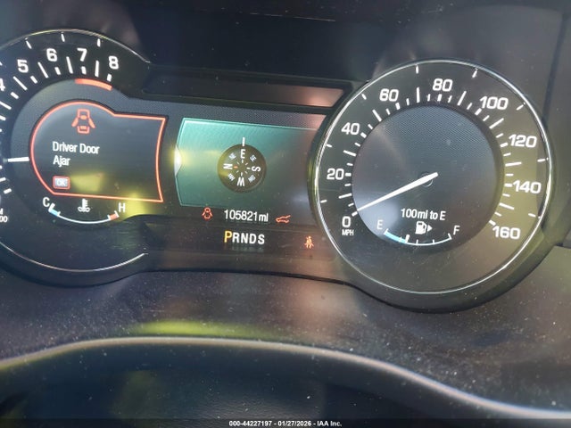 5LMCJ1A98FUJ03755 Lincoln MKC